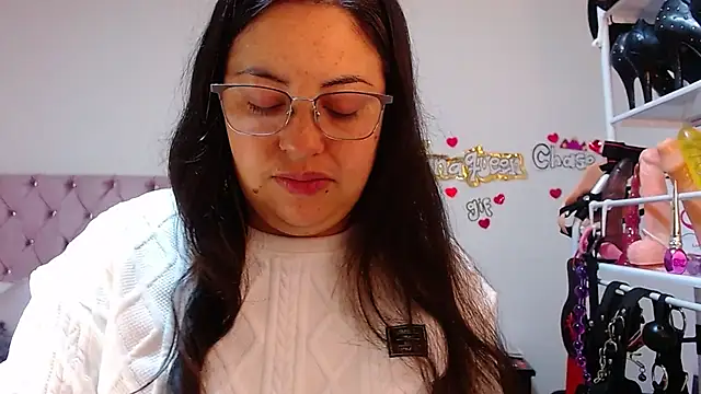Snapshot of lanaqueen699 chatting on 10-07-25, 12:35 lanaqueen699 online show from 10-07-25, 12:35