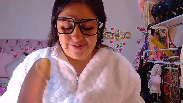 lanaqueen699 online show from 05-25-26, 04:57