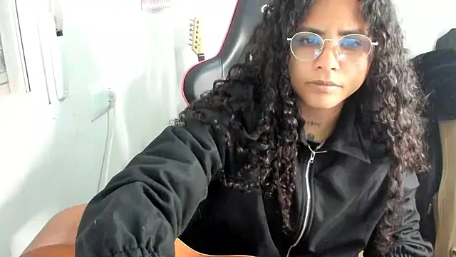 Ama music online show from 05-11-26, 02:45