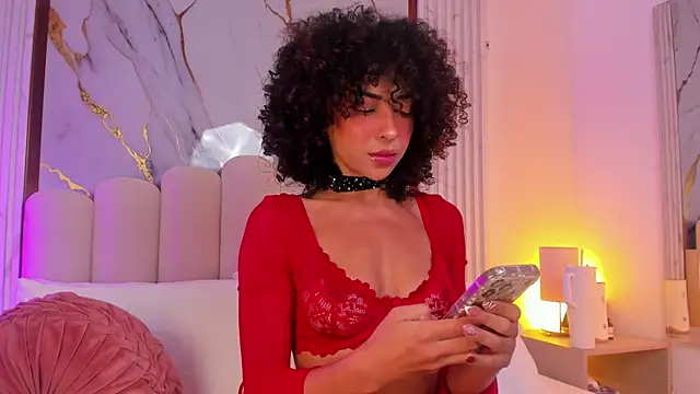 Snapshot of OSHUN_ chatting on 12-18-25, 12:22 OSHUN online show from 12-18-25, 12:22