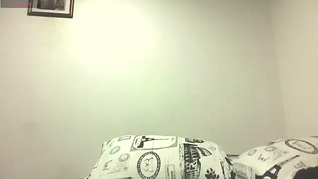 Snapshot of amydeepqueen chatting on 03-03-25, 02:15 amydeepqueen online show from 03-03-25, 02:15