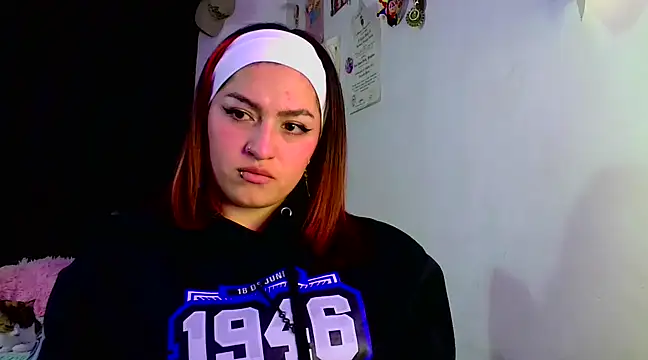 Snapshot of lucycherry__ chatting on 03-06-25, 03:46 lucycherry online show from 03-06-25, 03:46