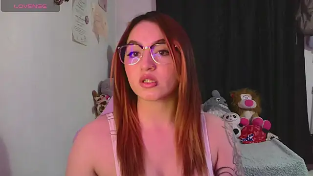 Snapshot of lucycherry__ chatting on 09-16-25, 03:29 lucycherry online show from 09-16-25, 03:29