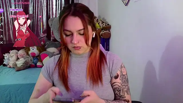 Snapshot of lucycherry__ chatting on 12-04-25, 05:54 lucycherry online show from 12-04-25, 05:54