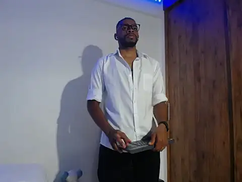 GerardSmitt online show from 09-26-25, 03:43