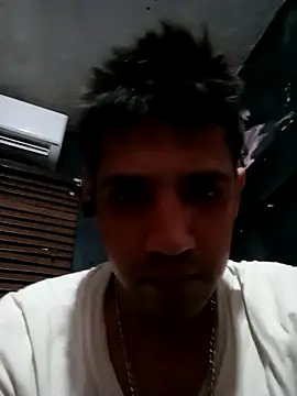 Snapshot of LiosArmando420 chatting on 09-12-25, 08:03 LiosArmando420 online show from 09-12-25, 08:03