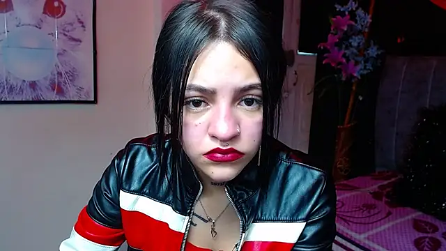 Violettasquirt online show from 11-08-25, 02:17