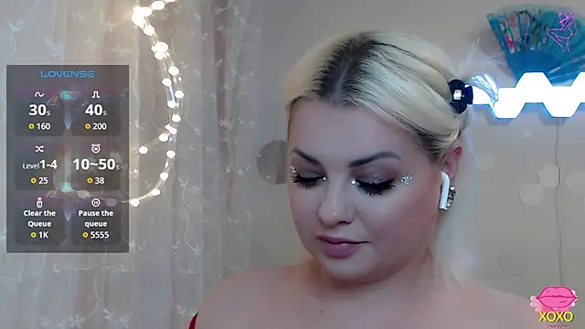 Snapshot of JewellKiss7 chatting on 11-29-25, 11:13 JewellKiss7 online show from 11-29-25, 11:13