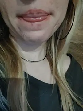 Linda 999 online show from 03-09-25, 04:33