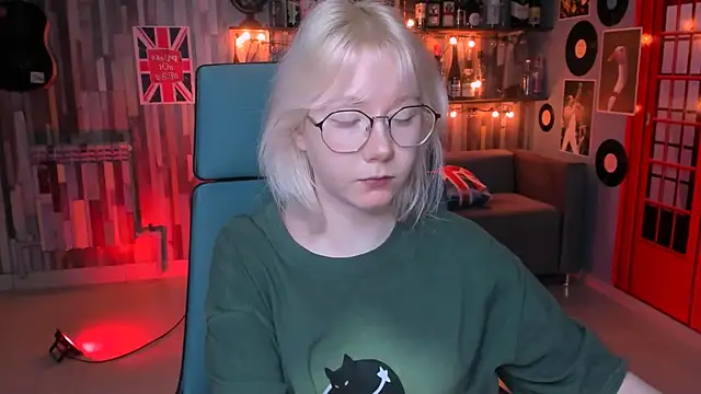 NancyMartinez online show from 01-25-25, 05:07