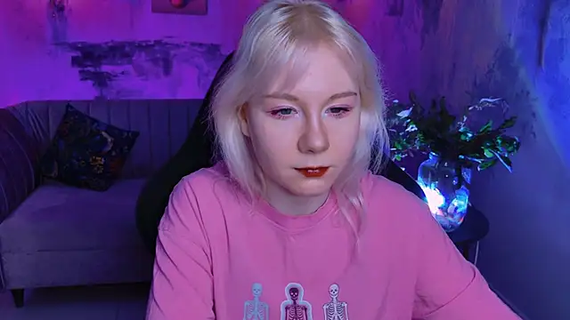 NancyMartinez online show from 02-04-25, 05:10