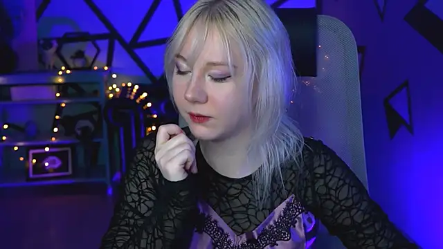 NancyMartinez online show from 03-05-25, 05:18