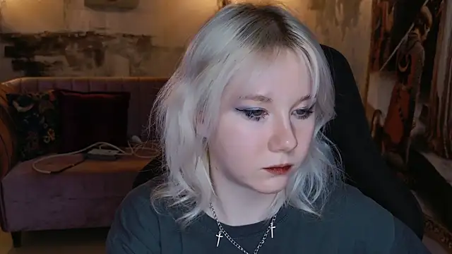 NancyMartinez online show from 03-18-25, 04:15