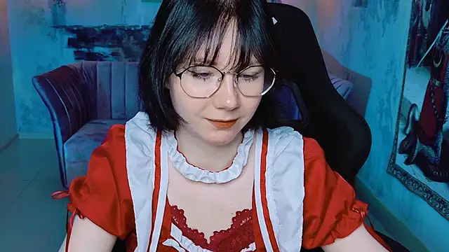 NancyMartinez online show from 10-11-25, 05:17