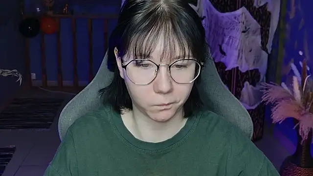 NancyMartinez online show from 10-23-25, 05:18