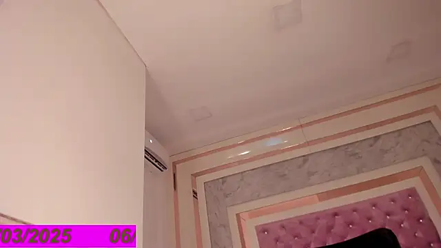 Isabel Escorcia online show from 03-06-25, 04:41