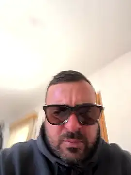 Snapshot of petan33 chatting on 03-08-26, 11:14 petan33 online show from 03-08-26, 11:14