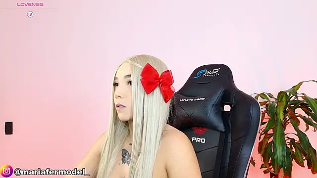 Snapshot of Mariafer05 chatting on 03-03-26, 04:02 Mariafer05 online show from 03-03-26, 04:02