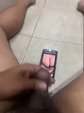 Snapshot of Dirty_08 chatting on 11-25-25, 11:32 Dirty 08 online show from 11-25-25, 11:32