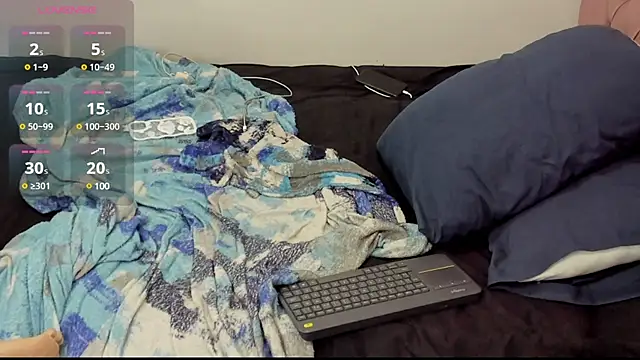 Snapshot of blue_baby20 chatting on 03-18-25, 01:53 blue baby20 online show from 03-18-25, 01:53