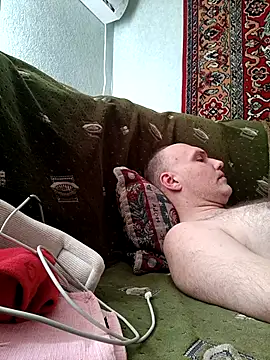 Pineapple04 online show from 04-06-26, 06:14