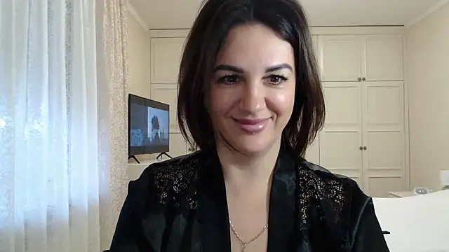 Snapshot of Dina0908 chatting on 12-18-24, 10:19 Dina0908 online show from 12-18-24, 10:19