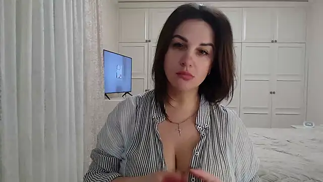 Snapshot of Dina0908 chatting on 02-04-25, 03:15 Dina0908 online show from 02-04-25, 03:15