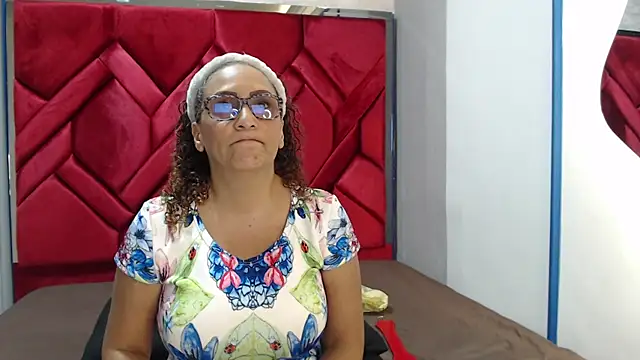 Snapshot of EvaMills1 chatting on 02-28-25, 07:56 EvaMills1 online show from 02-28-25, 07:56