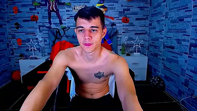 ADAM HOT online show from 10-23-25, 09:35