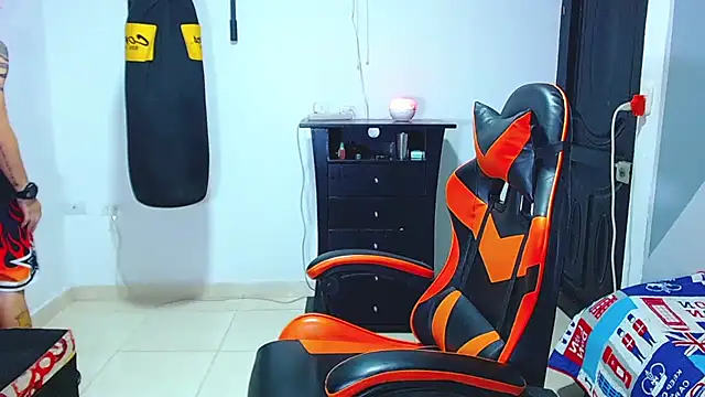 ADAM HOT online show from 06-20-26, 12:03