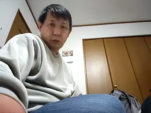 Snapshot of 07YUKIO chatting on 01-06-25, 09:19 07YUKIO online show from 01-06-25, 09:19