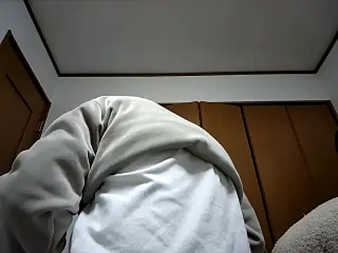 Snapshot of 07YUKIO chatting on 01-08-25, 08:50 07YUKIO online show from 01-08-25, 08:50