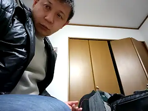 Snapshot of 07YUKIO chatting on 02-19-25, 10:45 07YUKIO online show from 02-19-25, 10:45