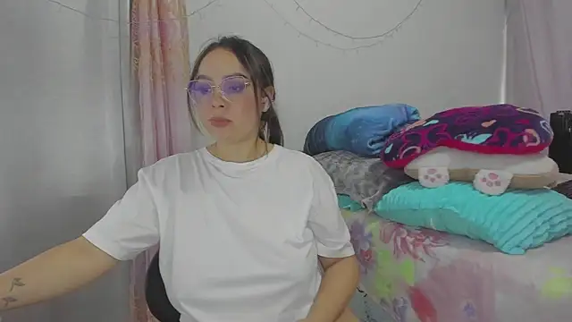 HARLEYNAPIER online show from 05-23-26, 09:08