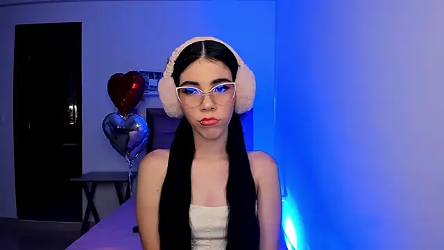 Snapshot of sofi_cute01 chatting on 02-15-25, 11:03 sofi cute01 online show from 02-15-25, 11:03