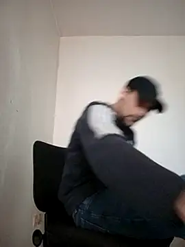 kx93 online show from 02-10-25, 01:11