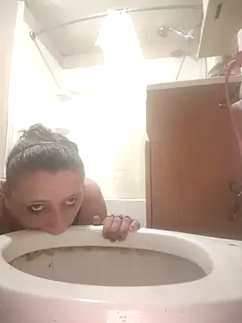 Snapshot of UniqueKorn86 chatting on 03-05-26, 01:45 UniqueKorn86 online show from 03-05-26, 01:45