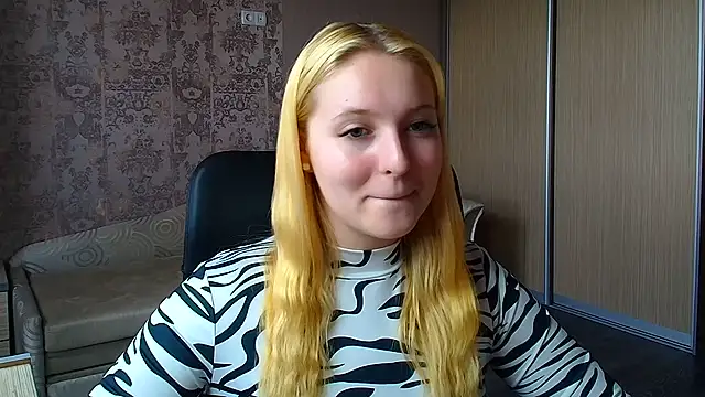 Milka kiss  online show from 06-20-26, 01:14