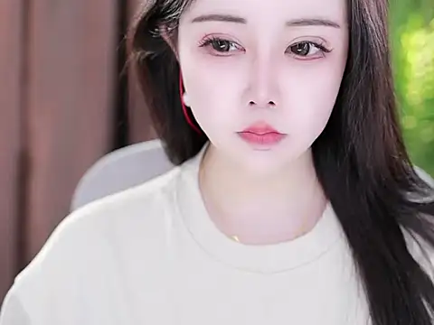 Qiaoqiao  online show from 02-08-25, 07:59