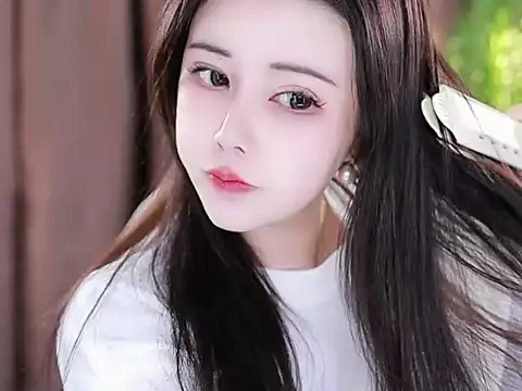 Qiaoqiao  online show from 02-11-25, 04:35