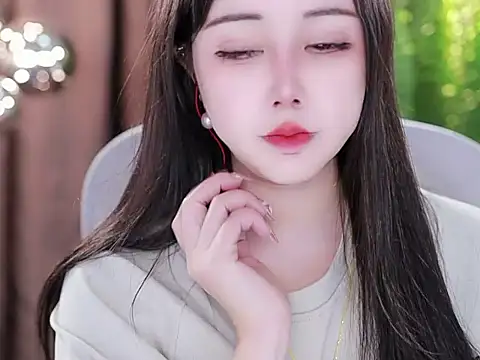 Qiaoqiao  online show from 02-16-25, 10:21