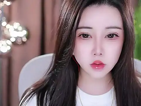 Qiaoqiao  online show from 02-17-25, 10:07