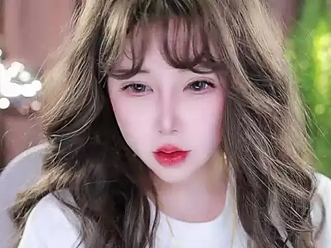 Qiaoqiao  online show from 02-19-25, 08:22