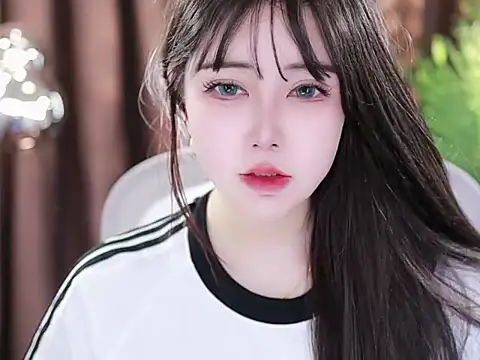 Qiaoqiao  online show from 03-08-25, 07:49