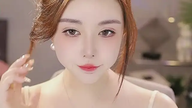 Qiaoqiao  online show from 02-04-26, 12:38