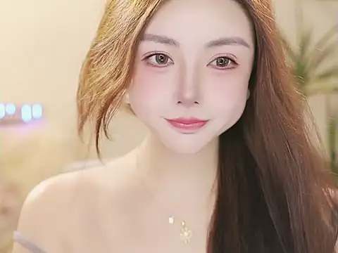 Qiaoqiao  online show from 05-26-26, 04:03