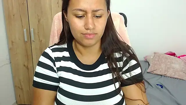 liza angelis online show from 07-22-26, 06:54