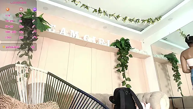 flavia cruz online show from 10-09-25, 07:34