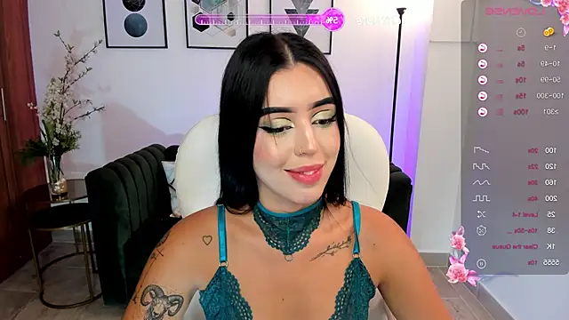 Snapshot of zoee_jackson chatting on 01-18-25, 06:43 zoee jackson online show from 01-18-25, 06:43