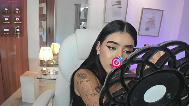 Snapshot of zoee_jackson chatting on 01-30-25, 06:54 zoee jackson online show from 01-30-25, 06:54